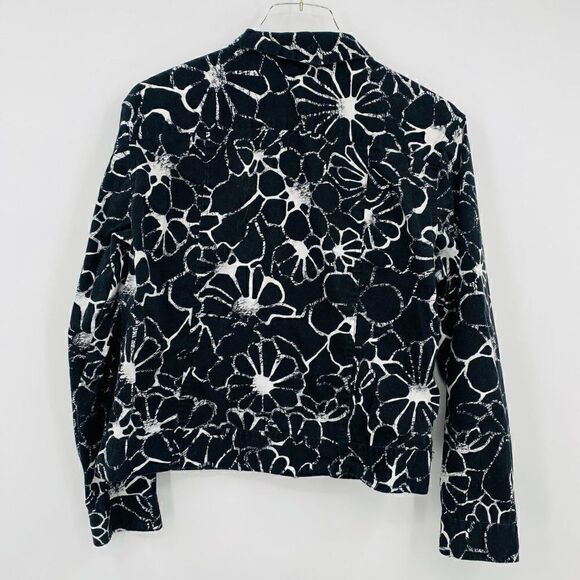 Chico's Size Medium Black & White Floral Long Sleeve Zip Up Shacket Top - Picture 7 of 7